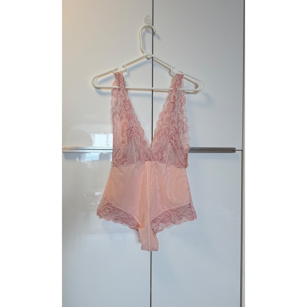 Marilyn Monroe Intimates Pink Lace Mesh Plunging V-Neck Bodysuit 6294-49 Small